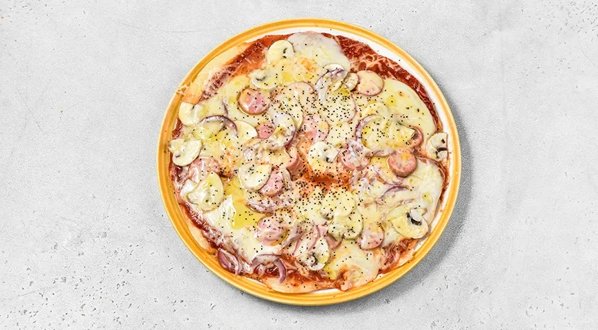 Пицца на сковороде на кефире: шаг 6