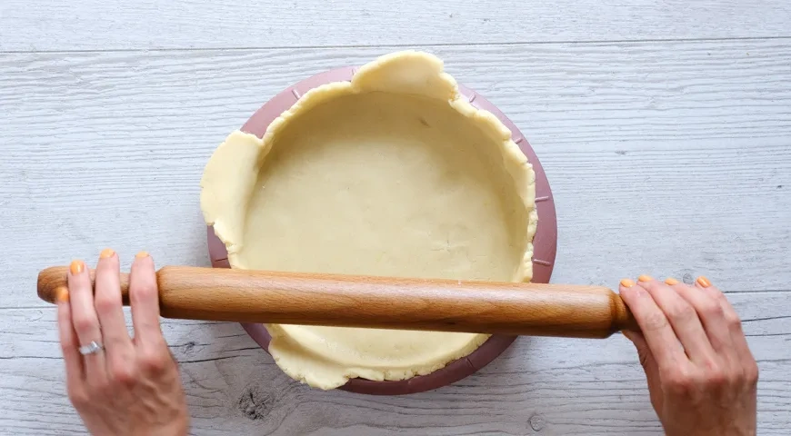 Пирог с творогом и смородиной: шаг 6