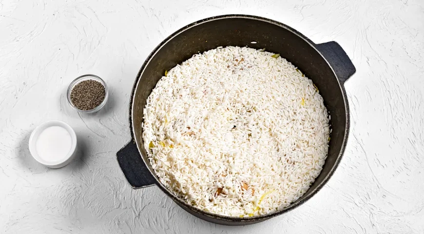 Плов с курицей в духовке: шаг 6