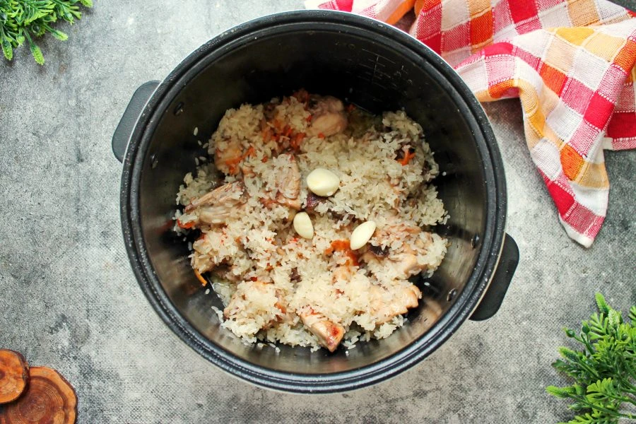 Шаг 6: Плов с курицей в мультиварке