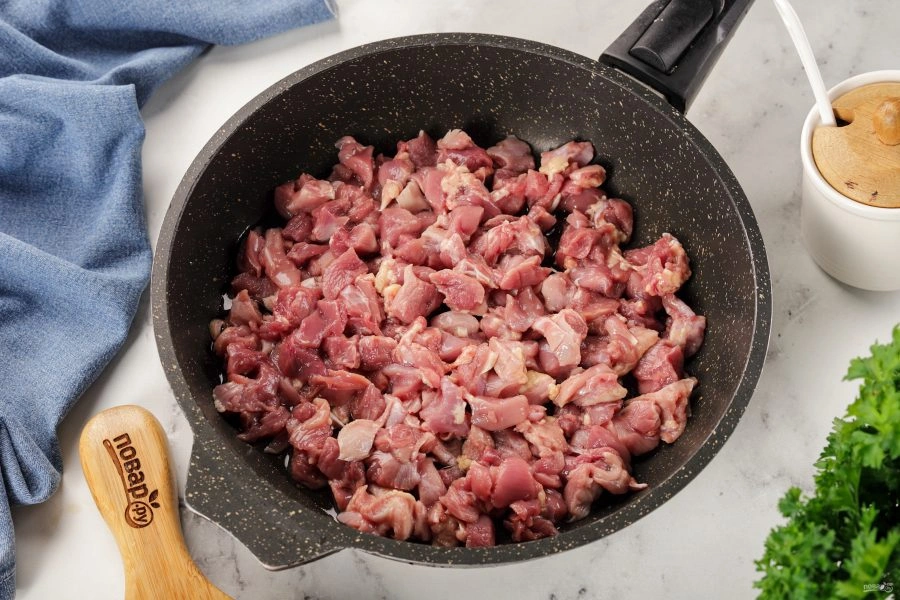 Шаг 6: Простой мясной пирог с картошкой