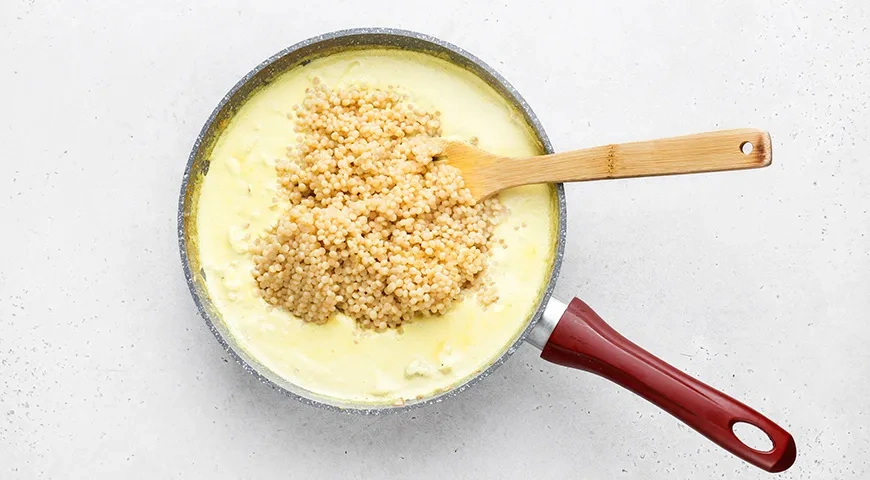 Птитим с курицей в сливочном соусе: шаг 6