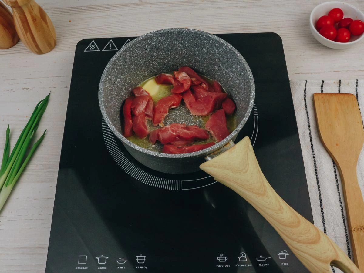 Шаг 6: Пюре с бефстроганов