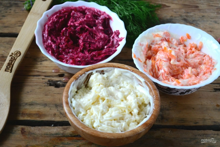 Шаг 6: Рулет сельдь в шубе