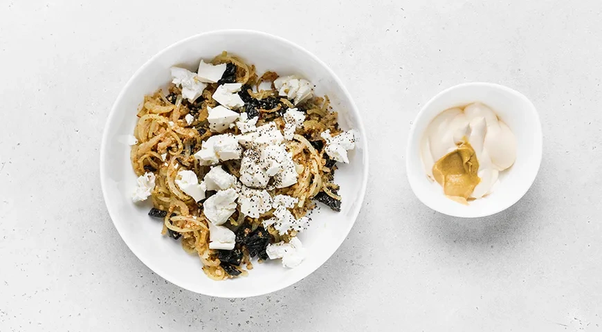 Рулетики из говядины с черносливом и грецкими орехами: шаг 6