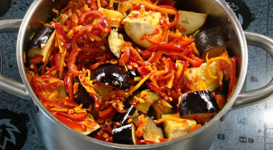 Салат "Бакат" на зиму в банках: шаг 6