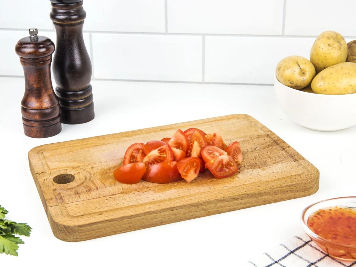 Шаг 6: Салат из томатов и запеченного картофеля