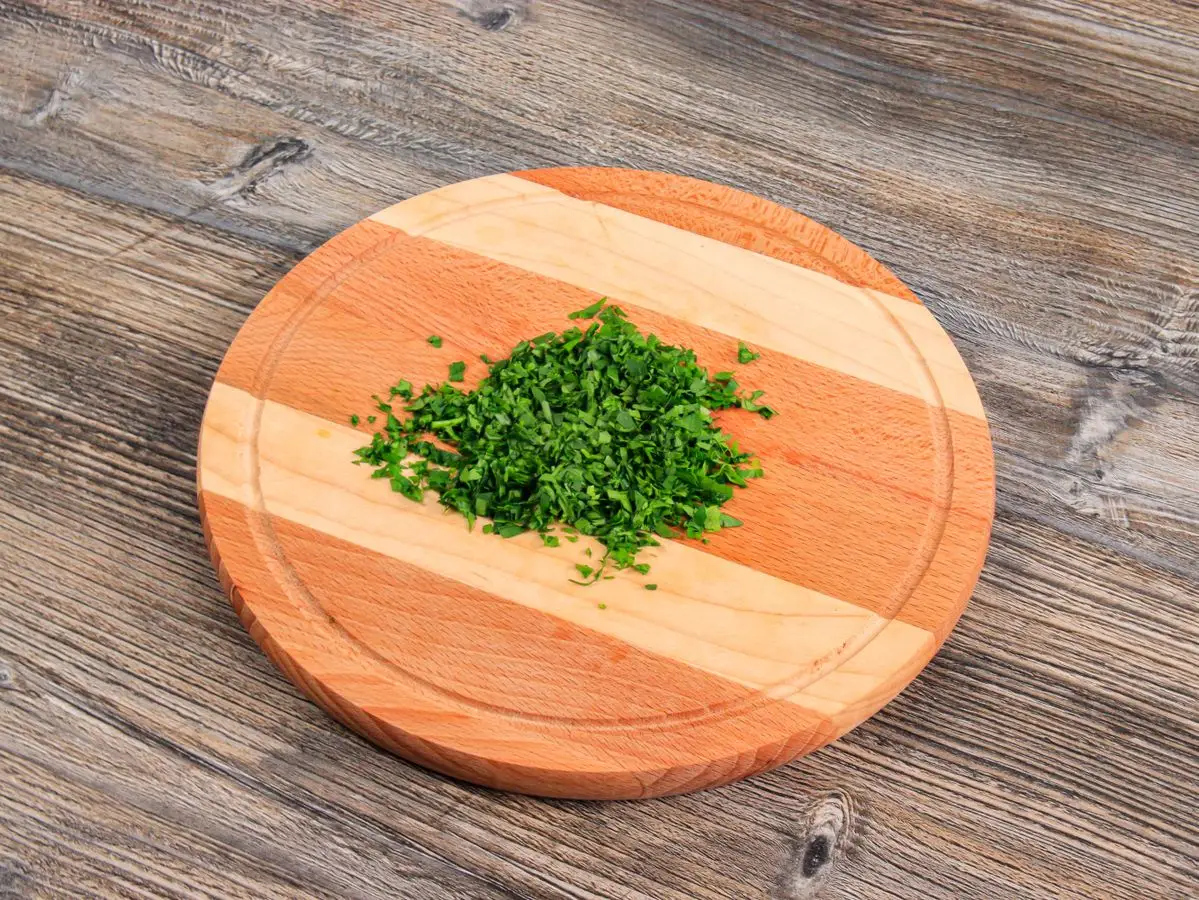 Шаг 6: Салат с шампиньонами и фасолью