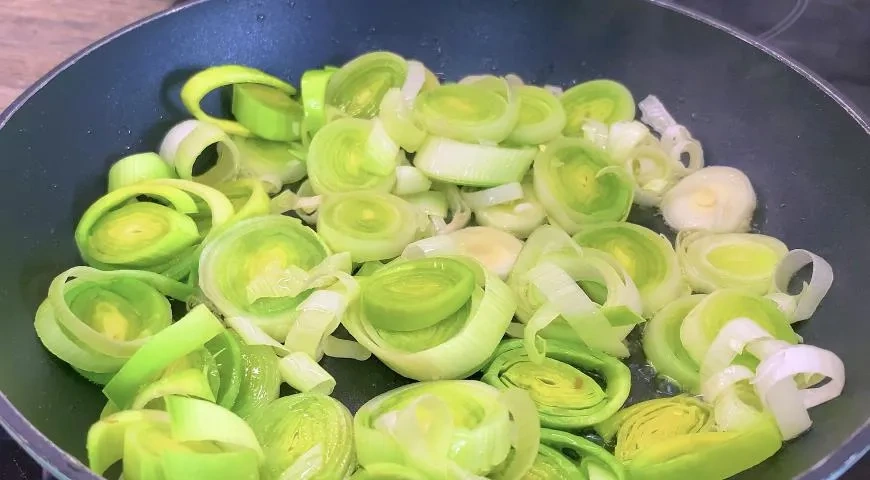 Семга с рисом на сковороде: шаг 6