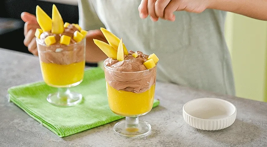 Шоколадный мусс с манго: шаг 6