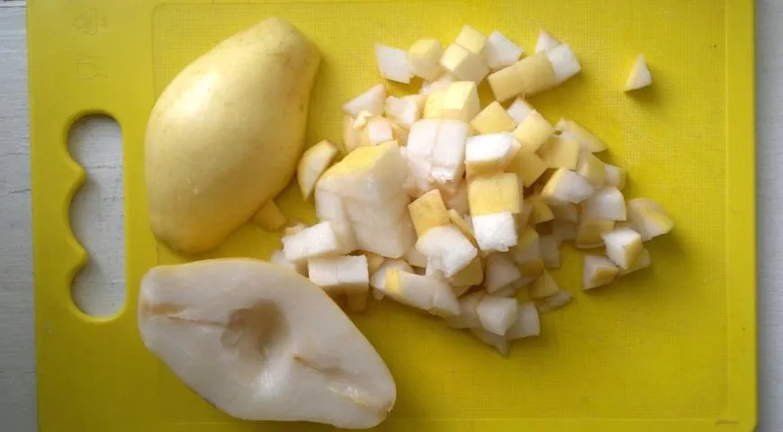 Штрудель с яблоками и грушами: шаг 6