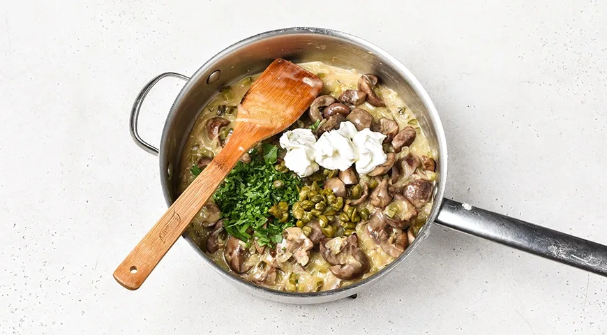 Свиные почки, тушенные в сметане: шаг 6