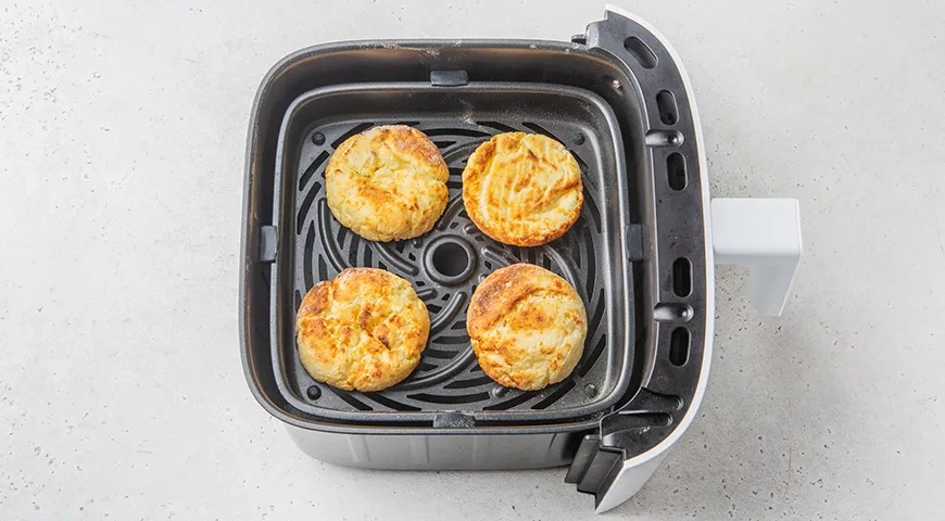 Сырники в аэрогриле: шаг 6