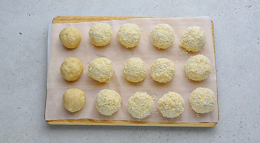 Сырный трюфель с ананасом в шоколаде: шаг 6