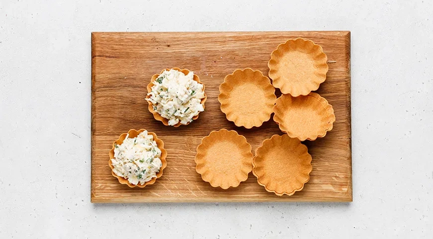 Тарталетки с курицей и ананасами: шаг 6