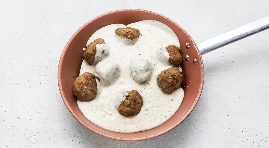 Тефтели под соусом бешамель: шаг 6