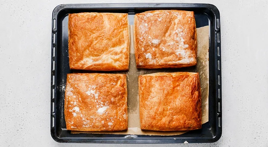 Торт «Наполеон» из слоеного дрожжевого теста: шаг 6