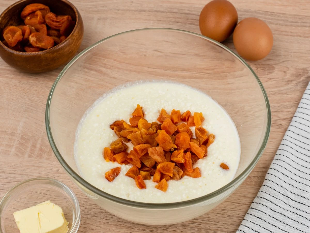 Шаг 6: Творожная запеканка с курагой