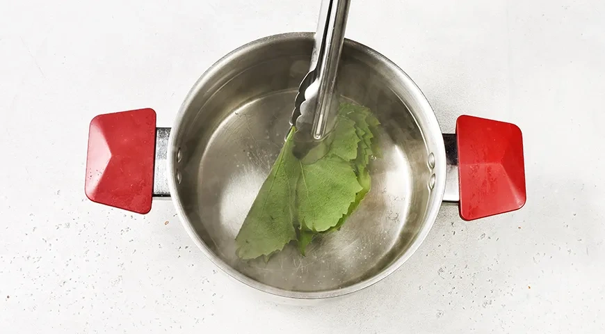 Заготовка виноградных листьев на зиму для долмы: шаг 6