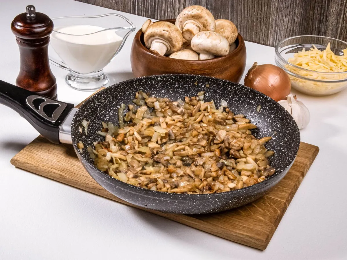 Шаг 6: Жюльен с курицей и грибами