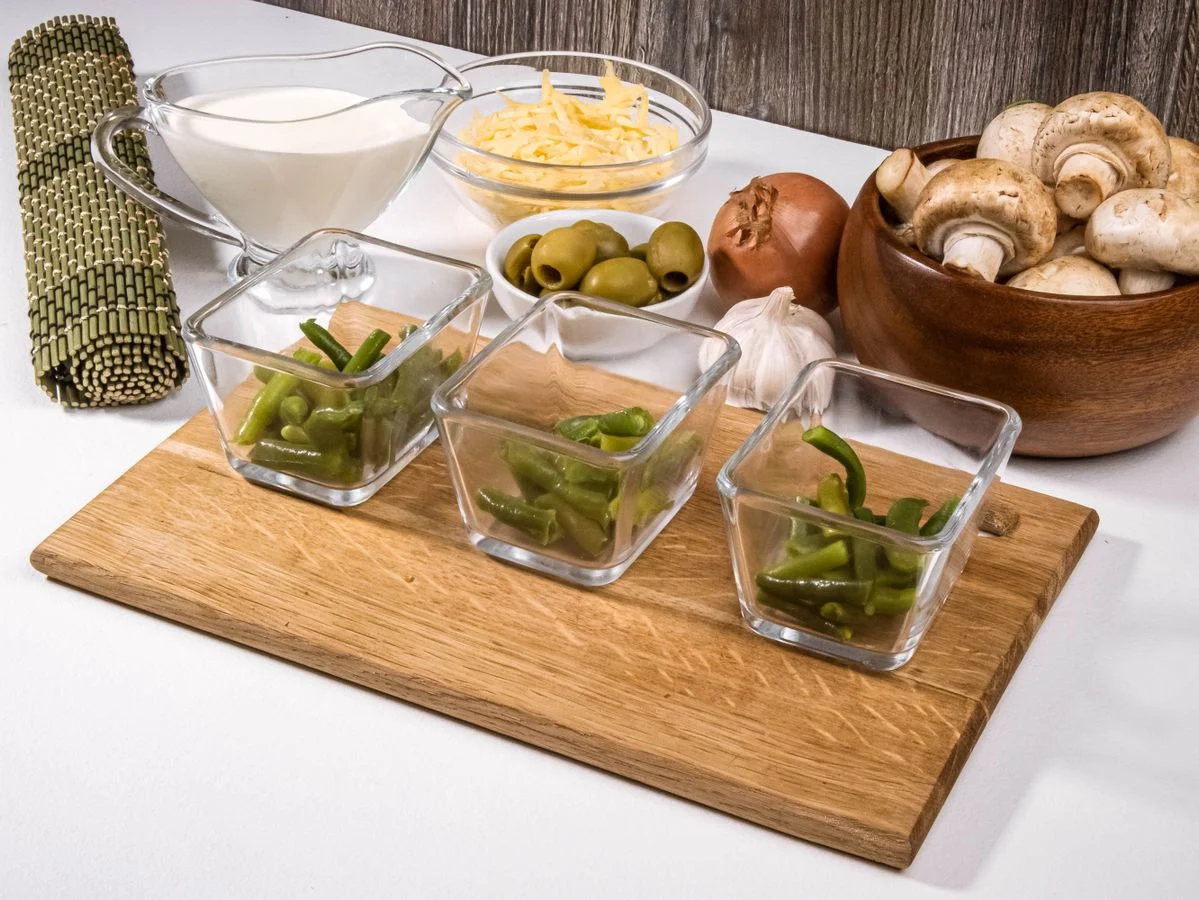 Шаг 6: Жюльен с оливками и стручковой фасолью