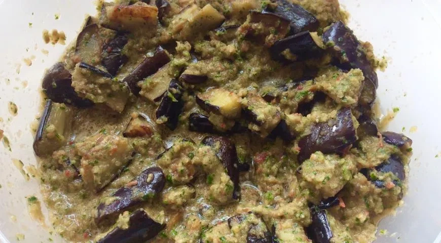 Баклажаны в соусе с чесноком: шаг 7