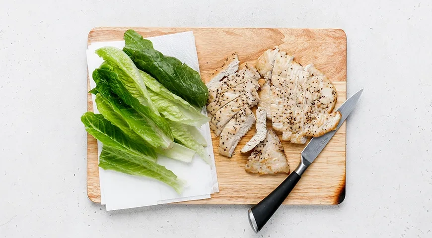 Брускетта Цезарь с курицей: шаг 7