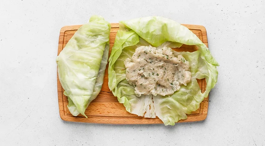 Чебуреки из капусты с куриным фаршем: шаг 7