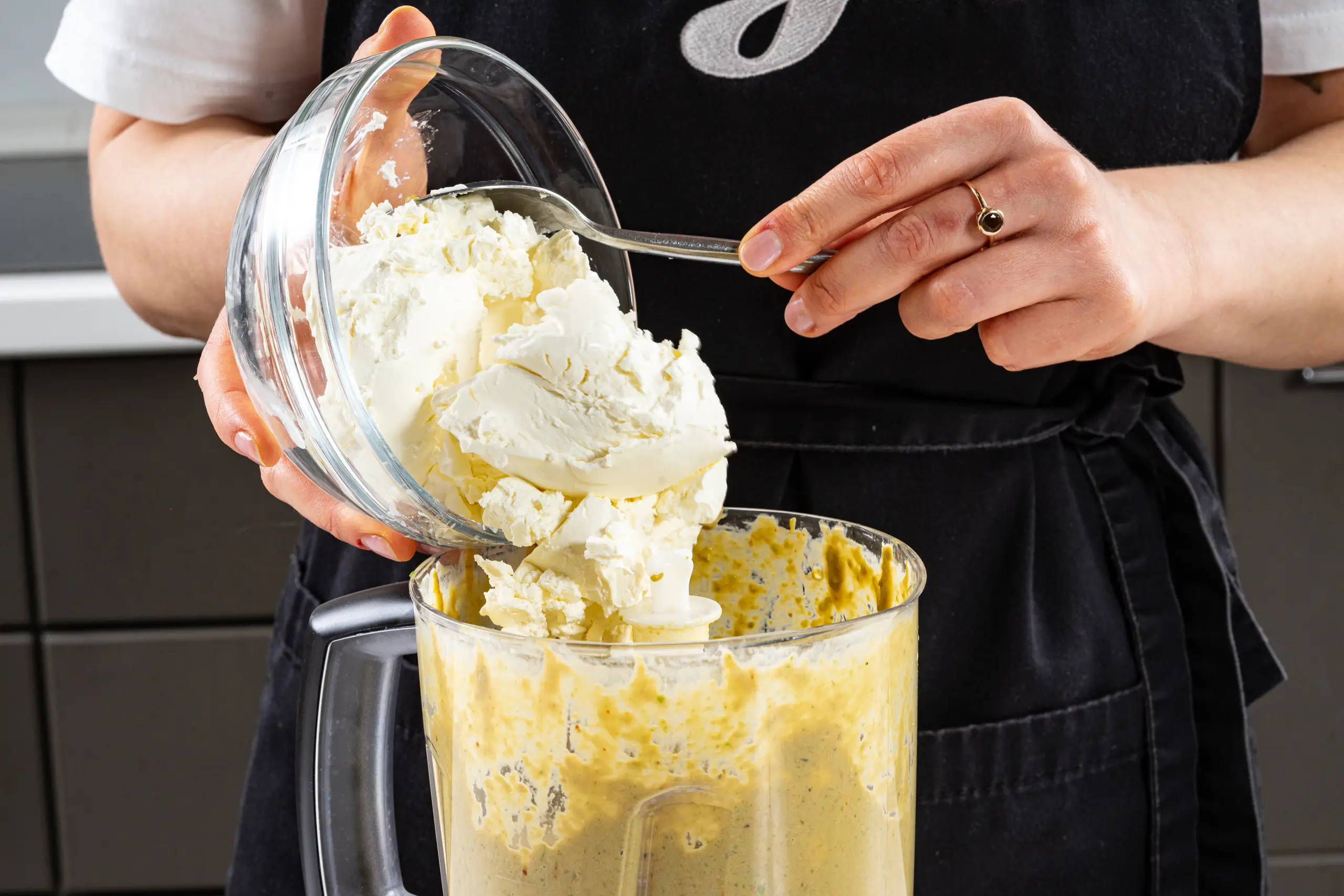 Шаг 7: Чизкейк из авокадо без выпечки