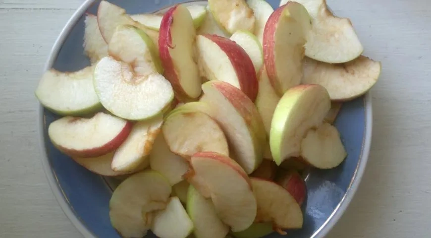 Галета с яблочно-ореховой начинкой: шаг 7