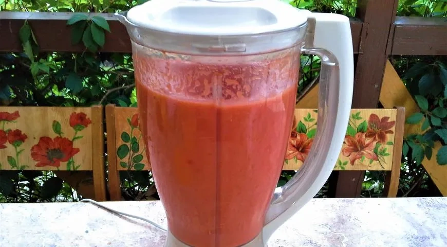 Гаспачо - холодный суп из томатов для жаркого лета: шаг 7