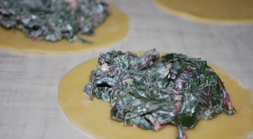 Гигантский равиоли с сюрпризом: шаг 7