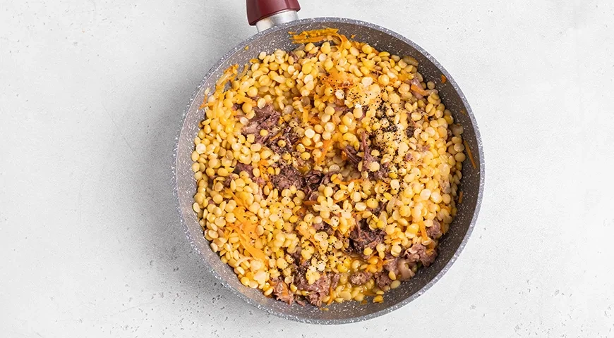 Гороховая каша с тушенкой: шаг 7