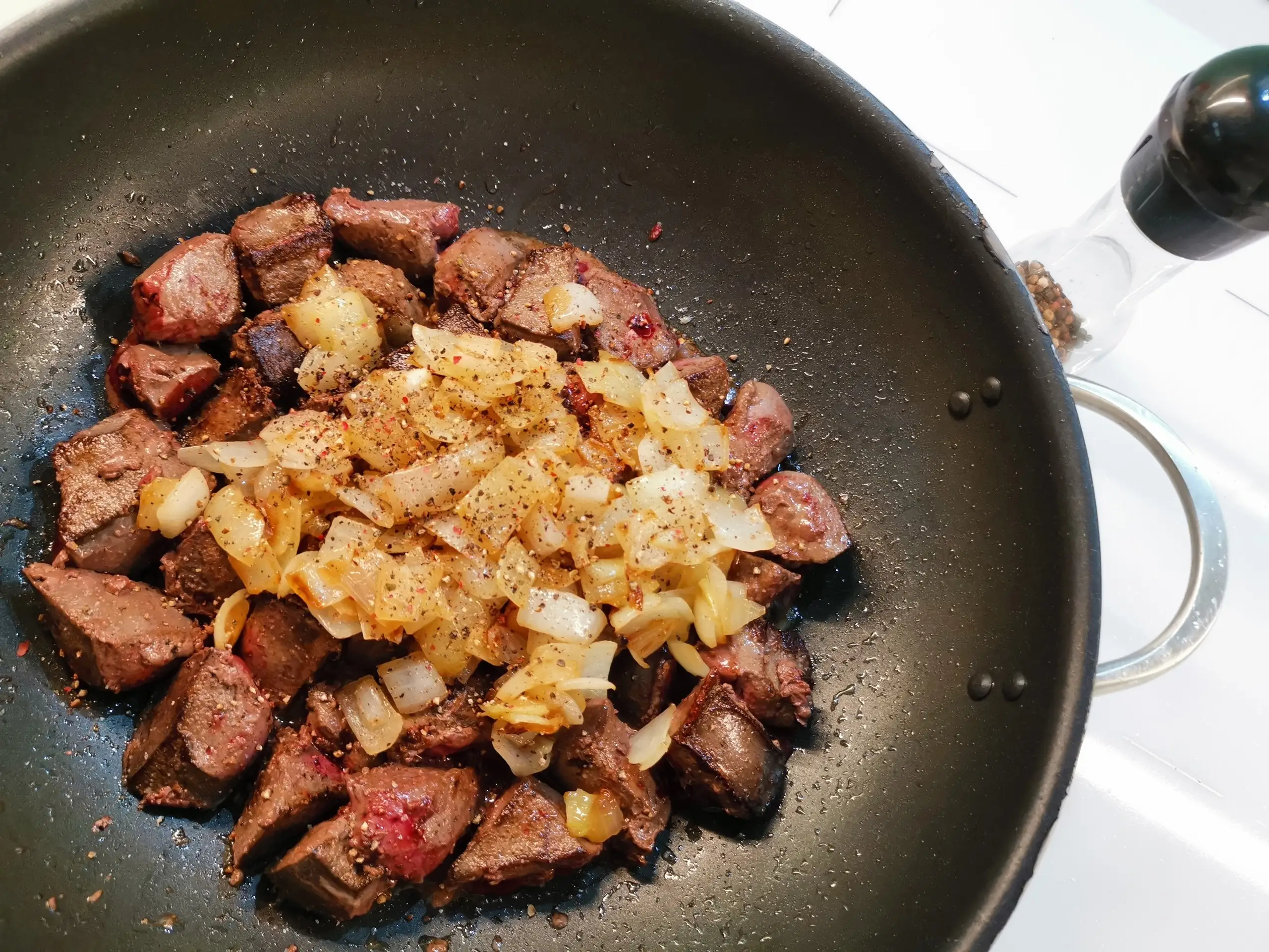 Шаг 7: Говяжья печень с луком