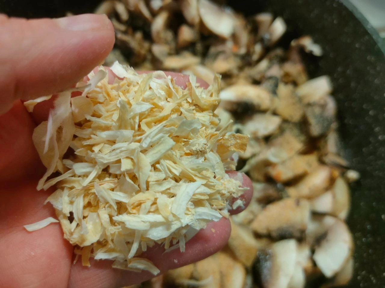 Шаг 7: Грибная начинка для блинов