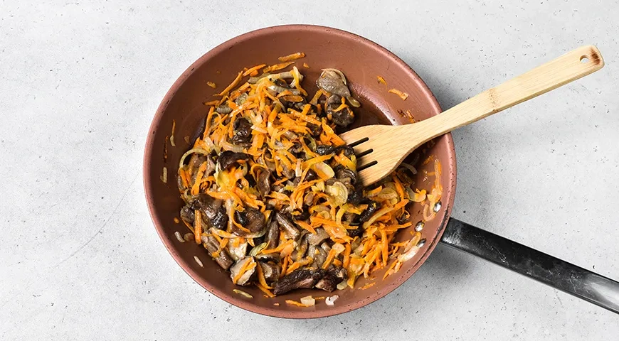 Грибной суп из маслят: шаг 7