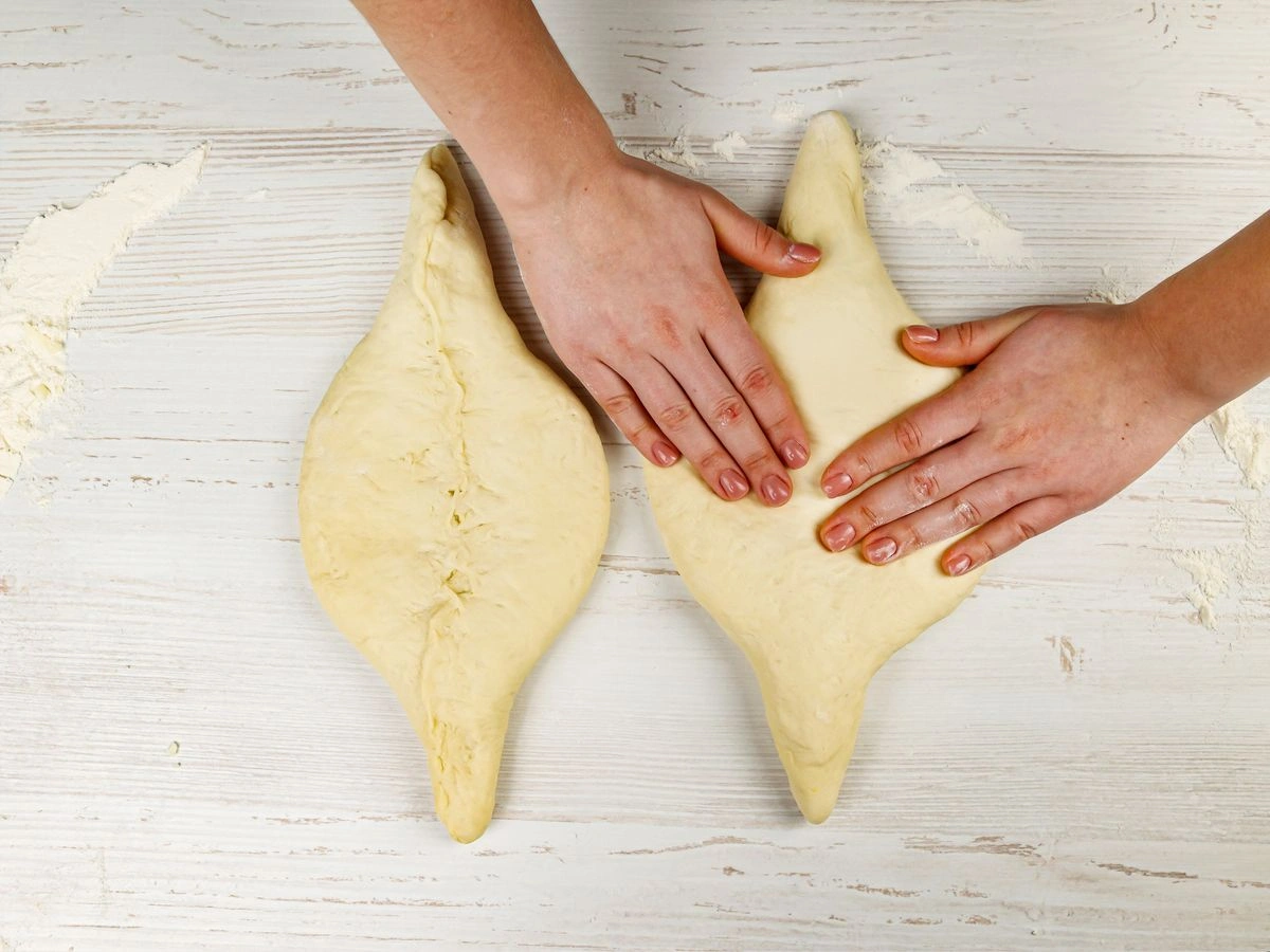 Шаг 7: Хачапури по-аджарски