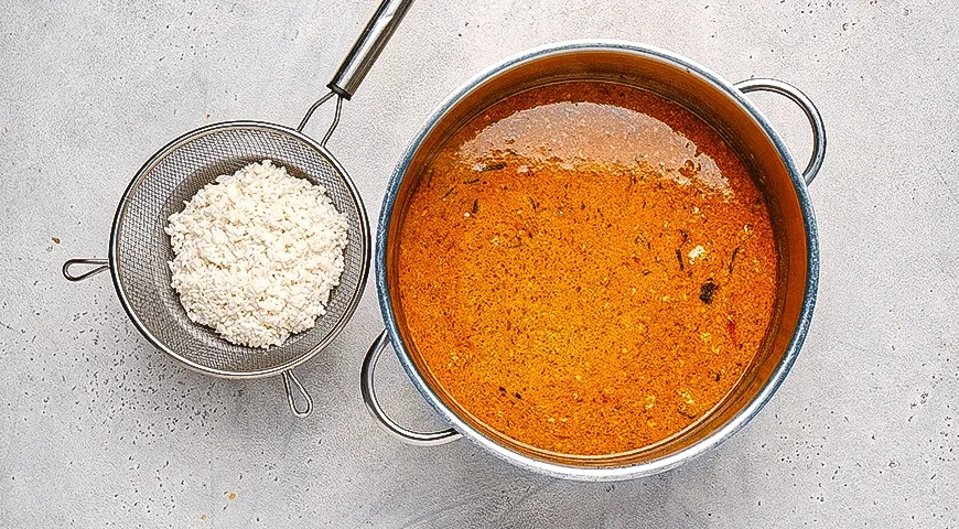 Харчо с орехами и ткемали: шаг 7