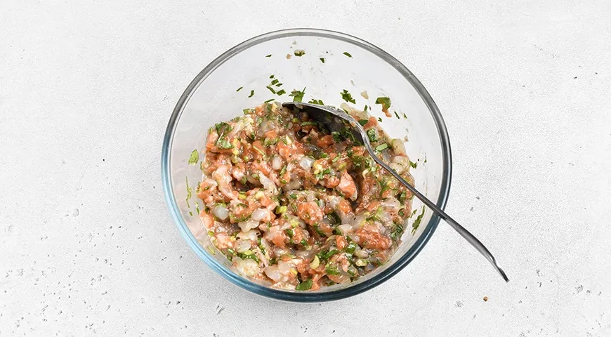 Хинкали с креветками: шаг 7