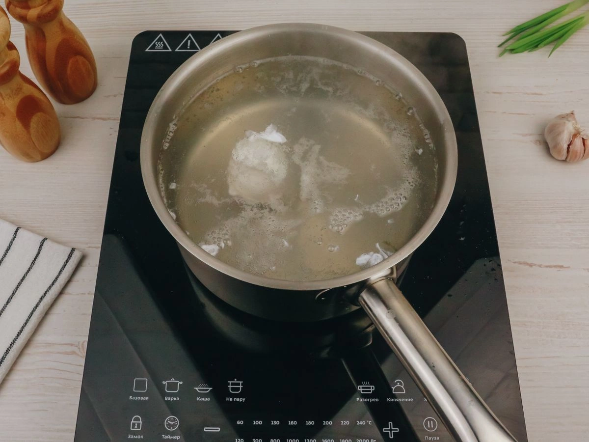 Шаг 7: Кабачок с яйцом пашот