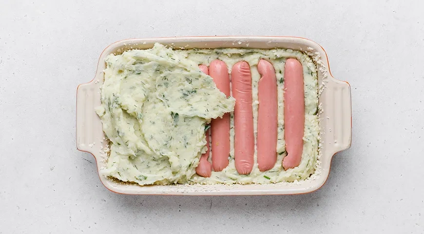 Картофельная запеканка с сосисками и сыром: шаг 7