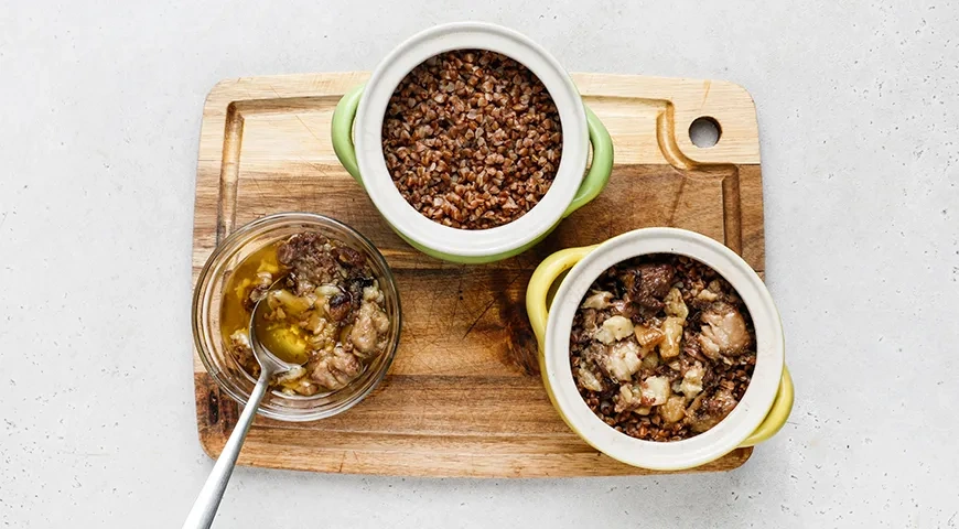 Каша гурьевская из гречневой крупы: шаг 7