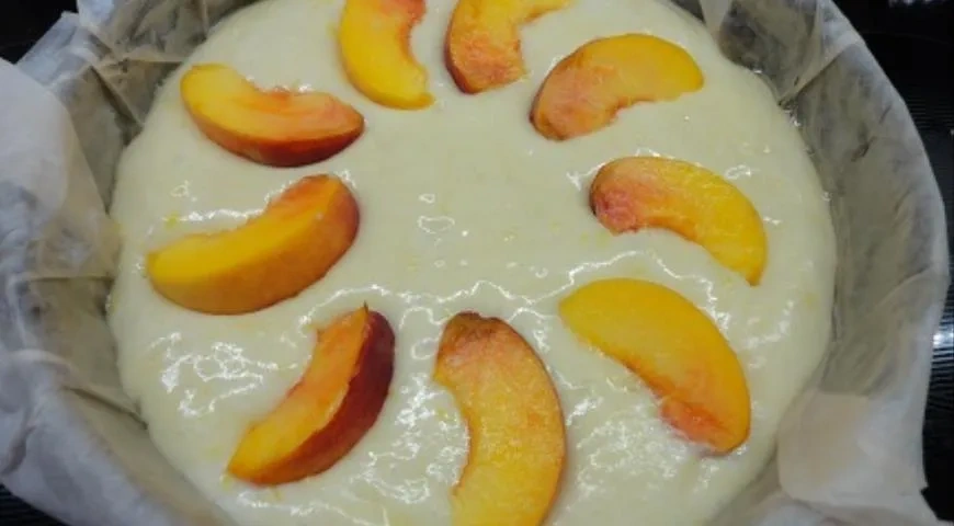 Кекс на оливковом масле с персиками: шаг 7
