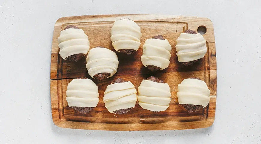 Котлета в тесте в духовке: шаг 7