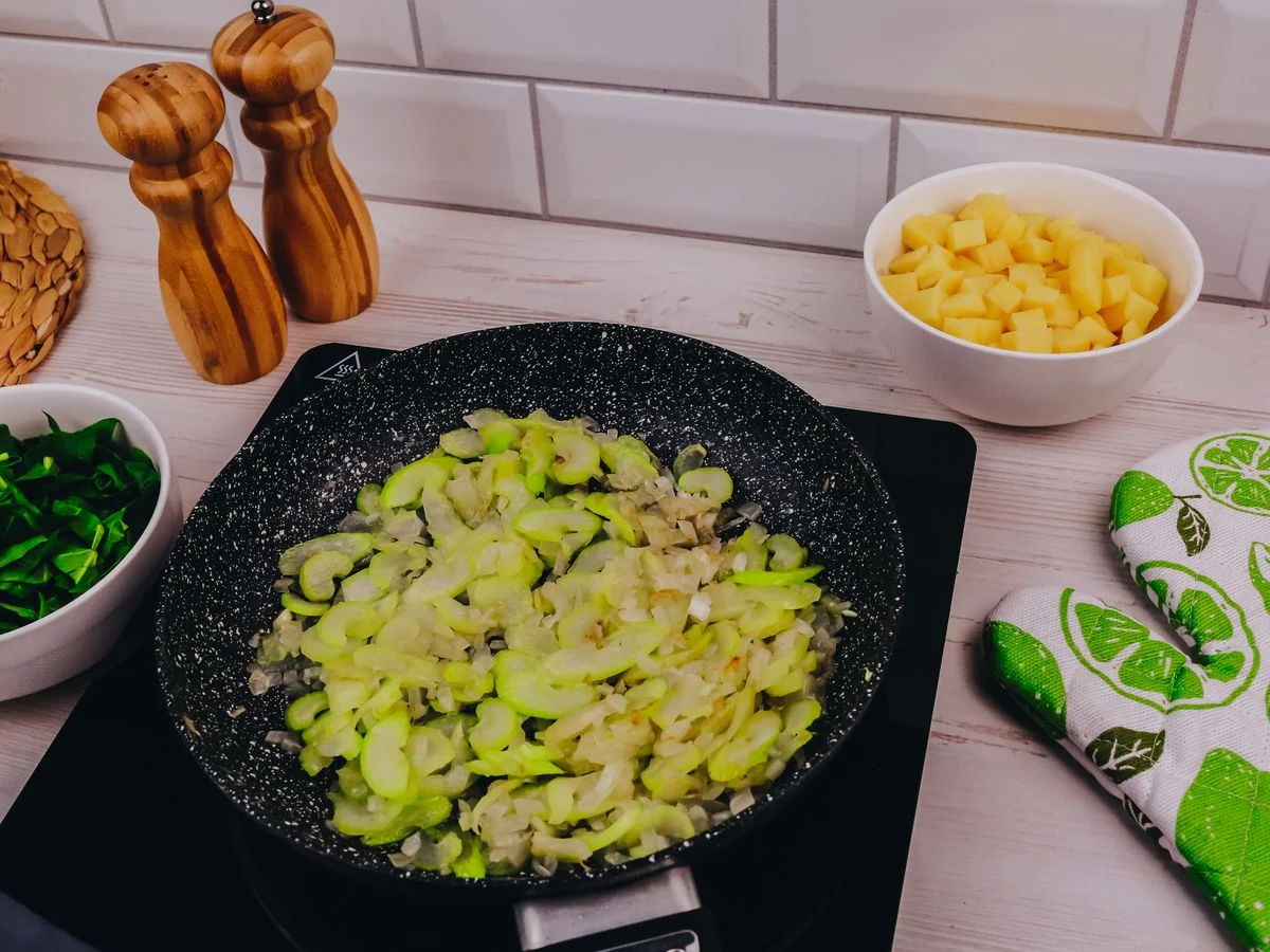 Шаг 7: Крем-суп с брокколи и шпинатом