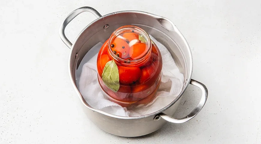 Маринованные помидоры на зиму в банках: шаг 7