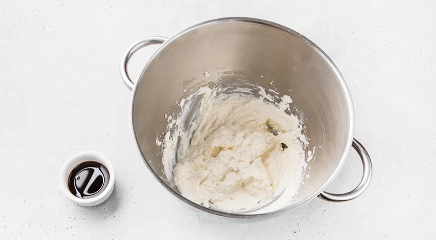 Меренговый рулет без сахара: шаг 7