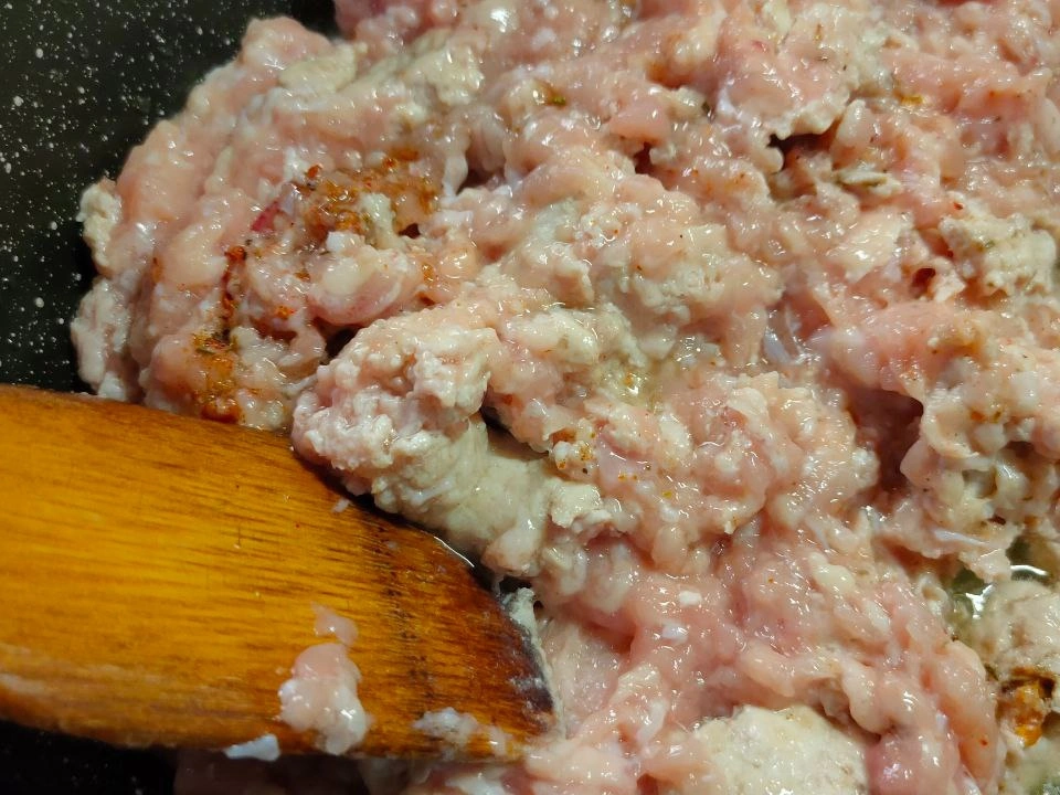 Шаг 7: Мясная начинка для блинов