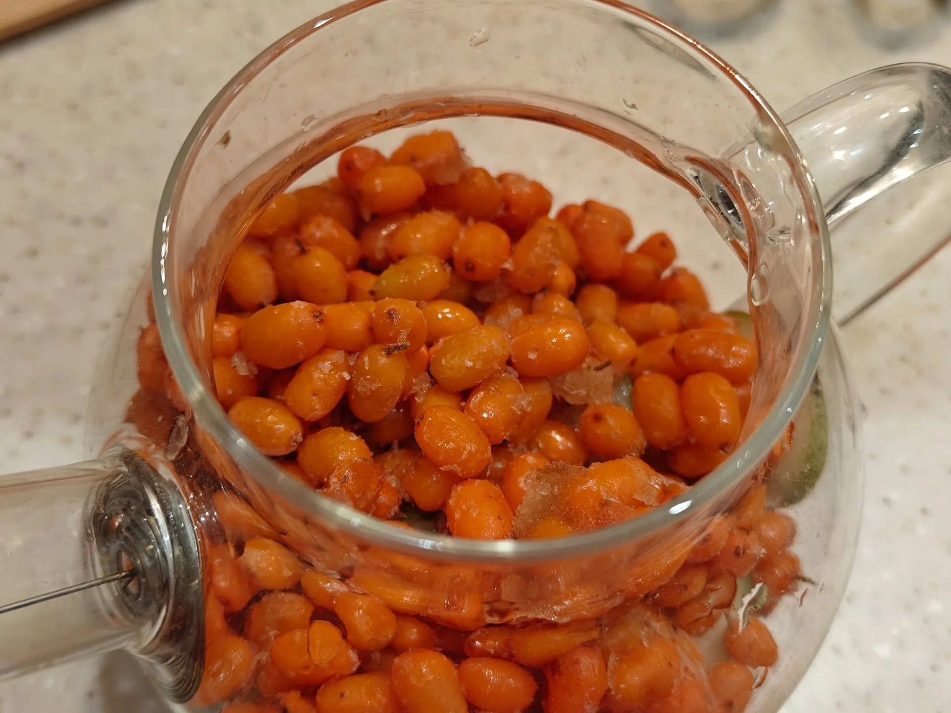 Шаг 7: Облепиховый чай с грушей