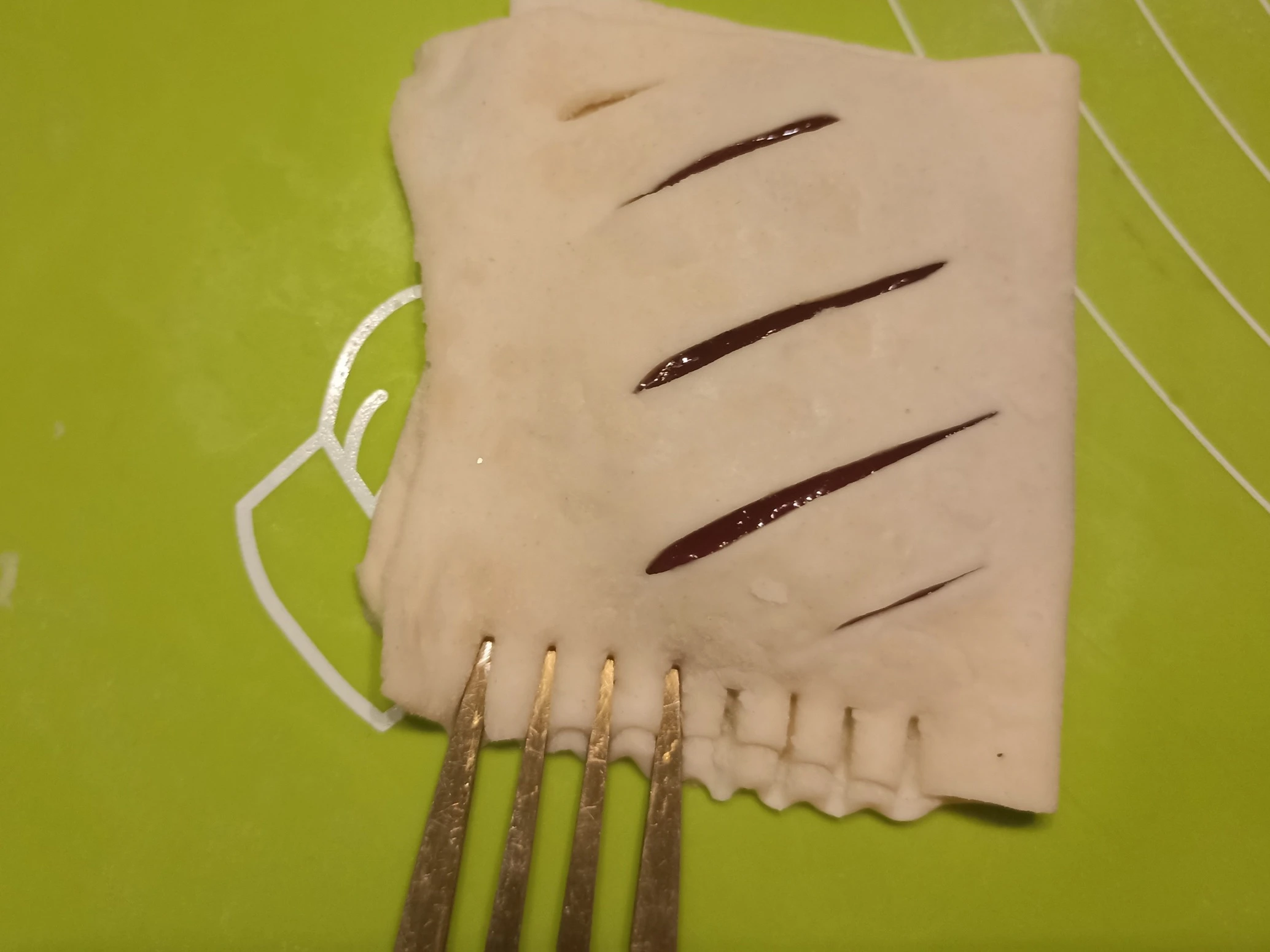 Шаг 7: Очень простые слойки из слоеного теста с вареньем